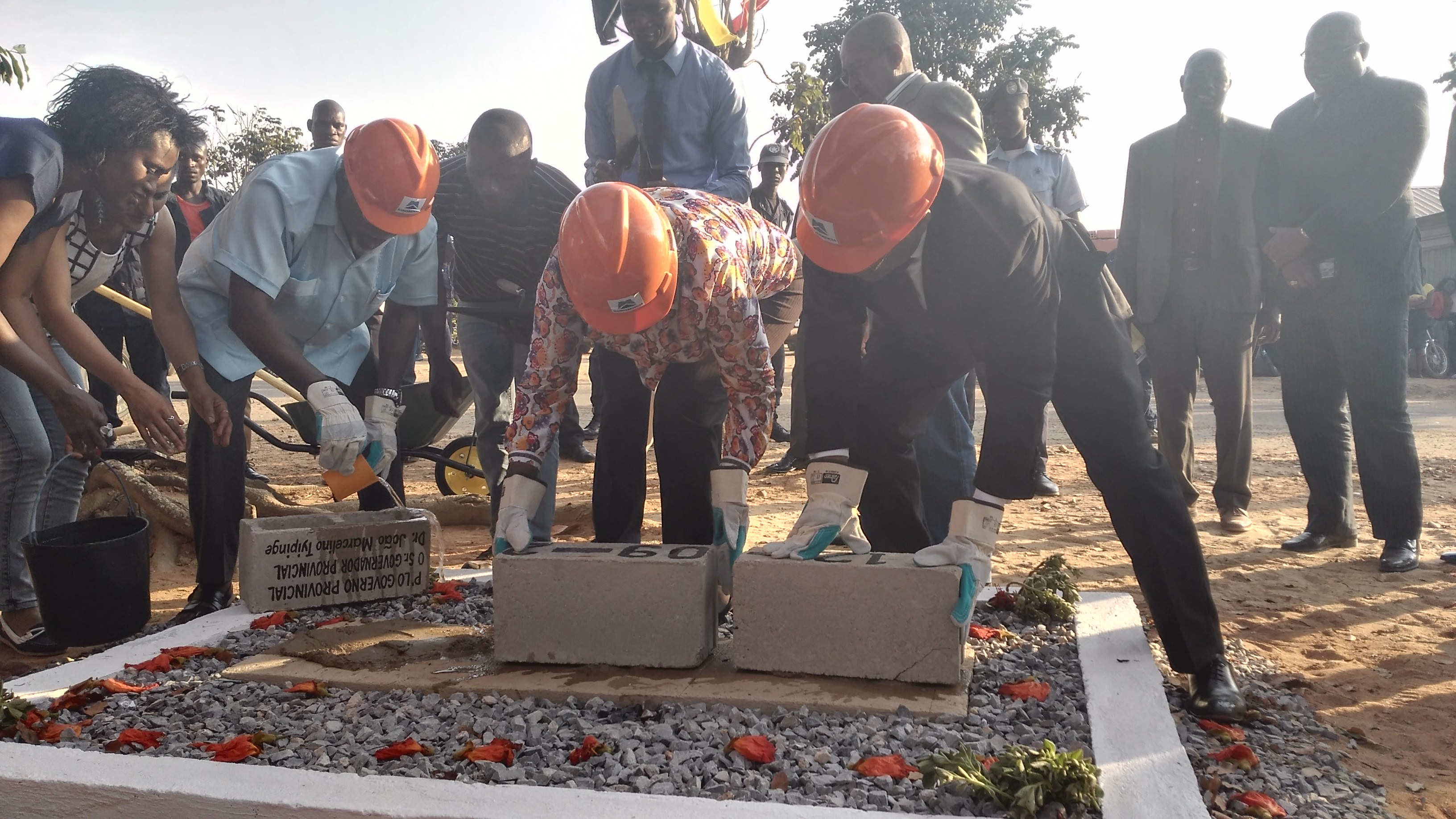 喜迎中秋佳節(jié)，公司新簽安哥拉兩個(gè)總承包合同正式生效